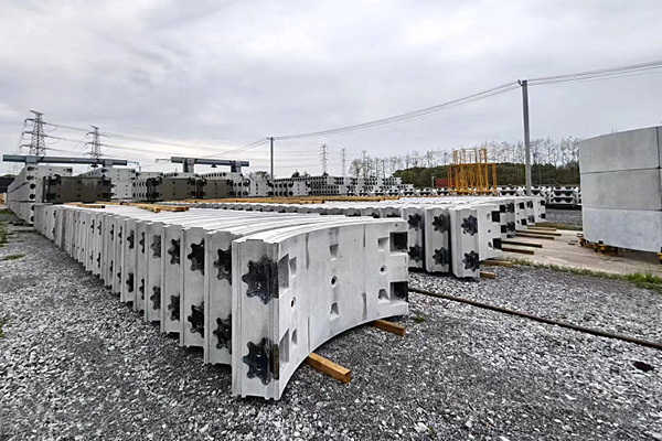 铸件和混凝土通过钢膜浇铸在一起